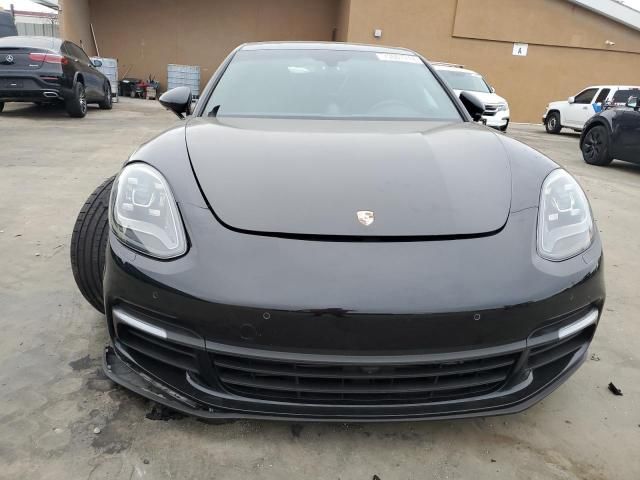 2018 Porsche Panamera 4