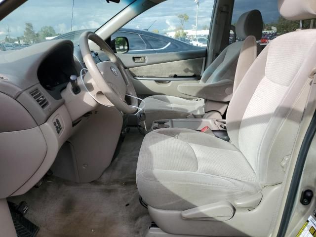 2007 Toyota Sienna CE