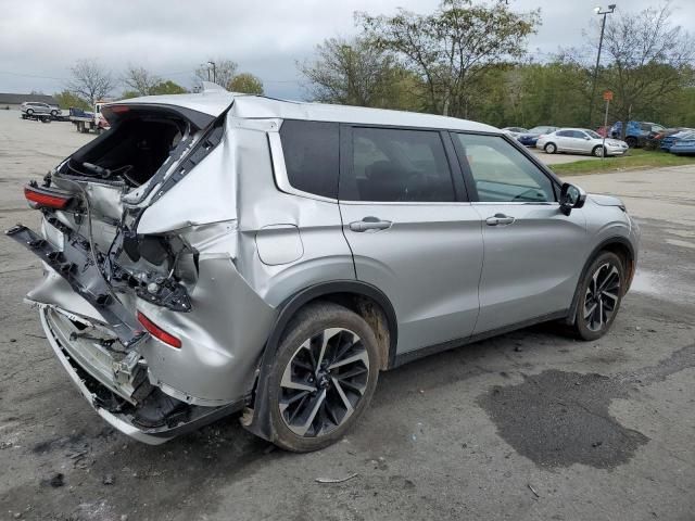 2022 Mitsubishi Outlander SE