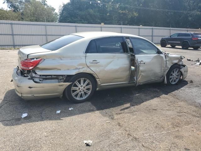 2005 Toyota Avalon XL
