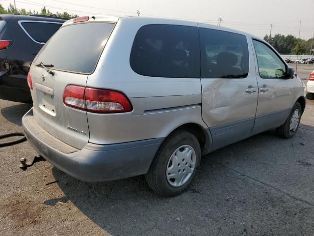 2001 Toyota Sienna CE