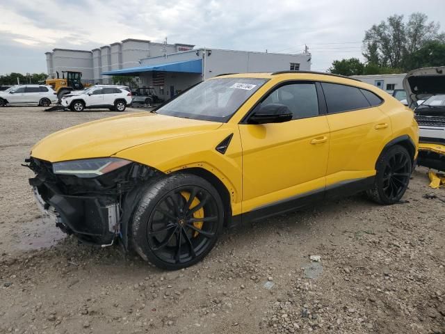 2020 Lamborghini Urus