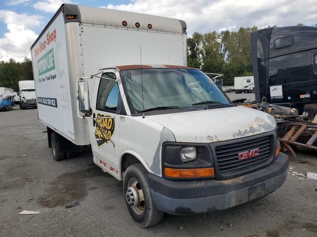 2004 GMC Savana Cutaway G3500