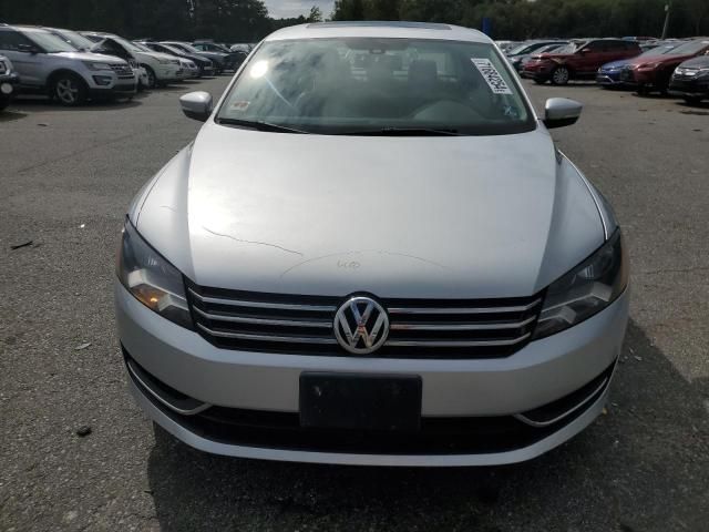 2013 Volkswagen Passat SE