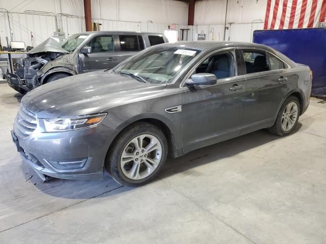 2018 Ford Taurus SEL