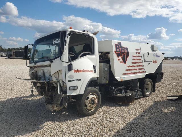 2015 Isuzu NQR