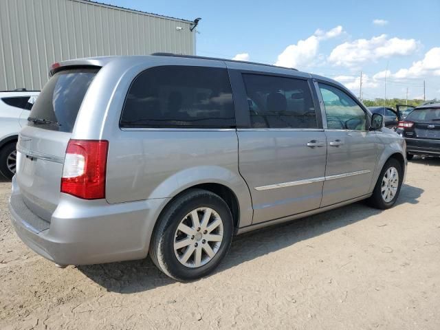 2016 Chrysler Town & Country Touring