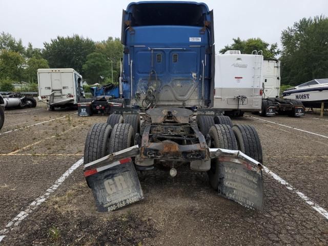 2013 Freightliner Cascadia 125