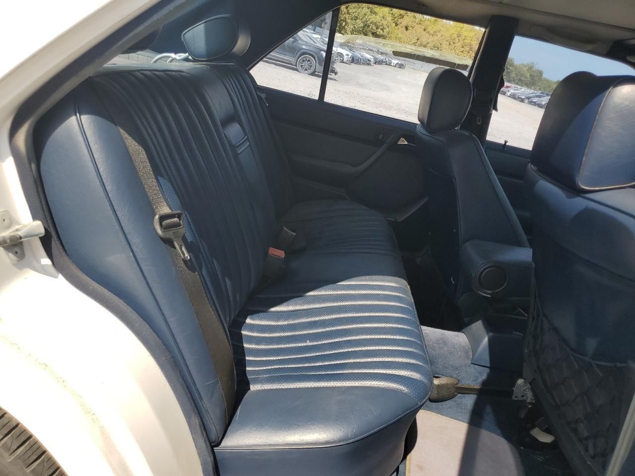 1987 Mercedes-Benz 300 E