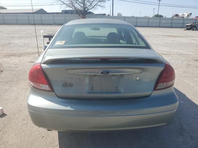 2005 Ford Taurus SE