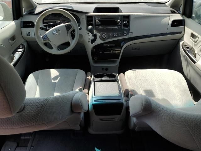 2011 Toyota Sienna LE