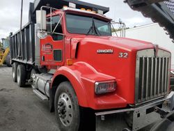 Salvage cars for sale from Copart Cahokia Heights, IL: 2003 Kenworth Construction T800