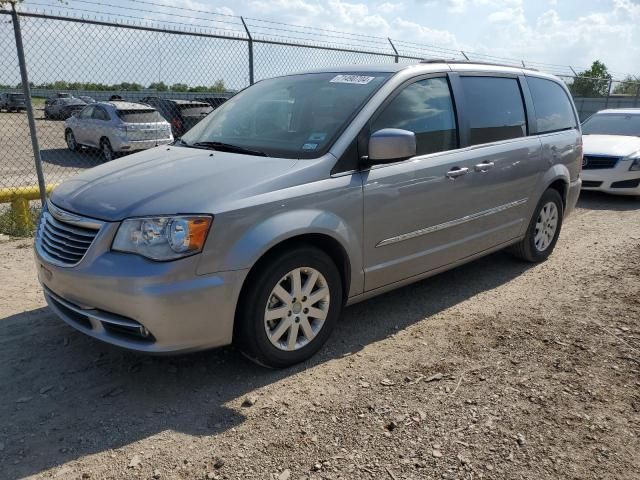 2016 Chrysler Town & Country Touring