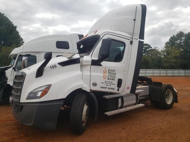 2020 Freightliner Cascadia 116