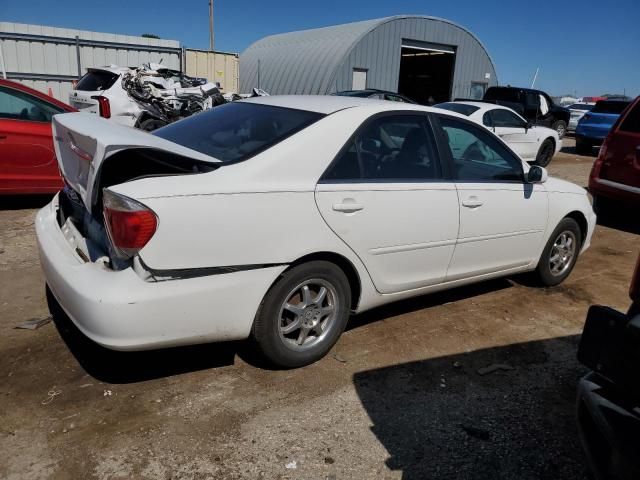 2005 Toyota Camry LE