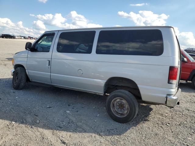 2005 Ford Econoline E350 Super Duty Wagon