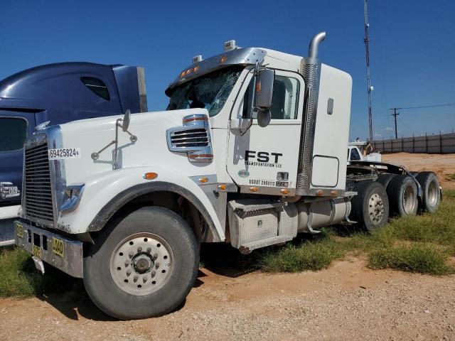 2021 Freightliner 122SD