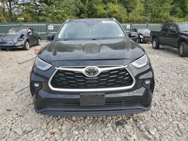 2021 Toyota Highlander XLE