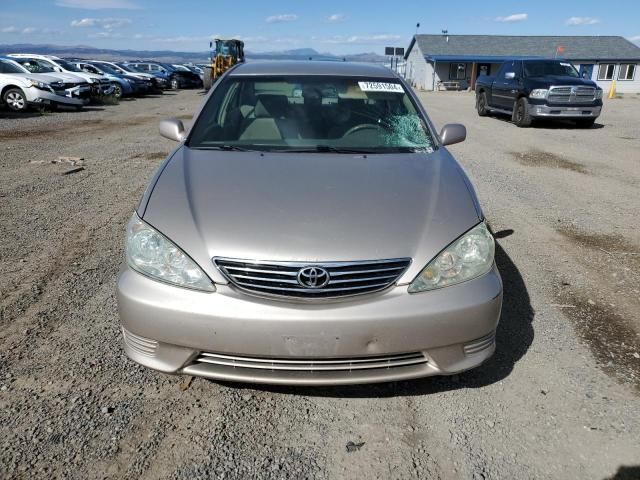 2005 Toyota Camry LE