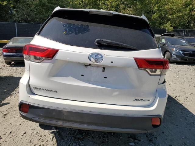 2019 Toyota Highlander SE