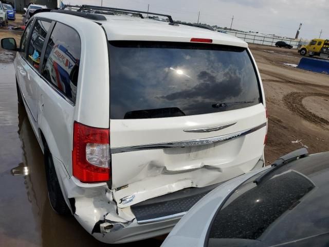 2012 Chrysler Town & Country Touring