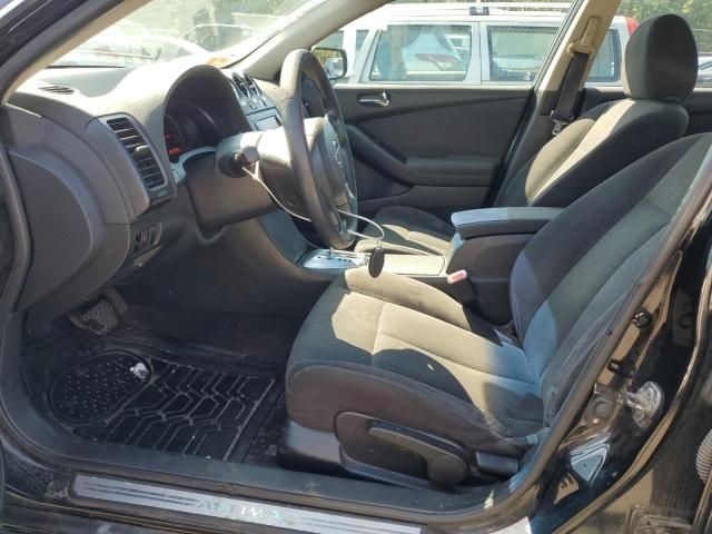 2010 Nissan Altima Base