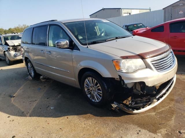 2013 Chrysler Town & Country Touring L