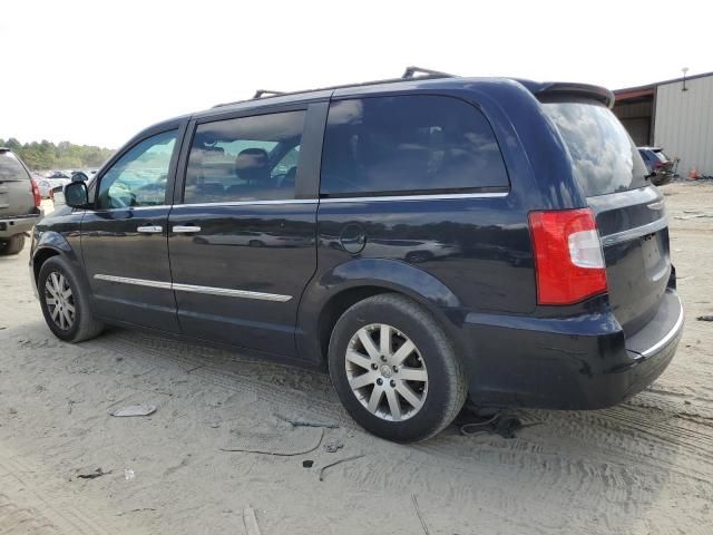 2011 Chrysler Town & Country Touring L