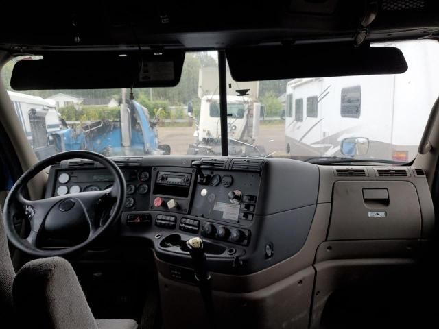 2013 Freightliner Cascadia 125