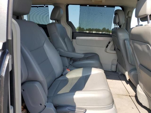 2011 Volkswagen Routan SEL