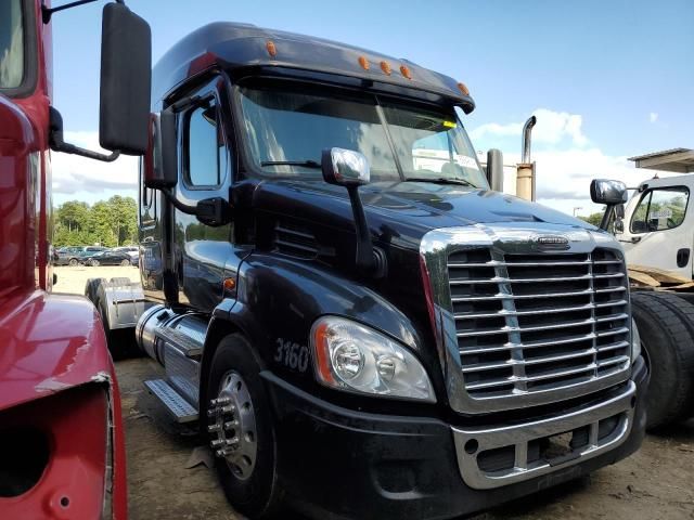 2014 Freightliner Cascadia 113