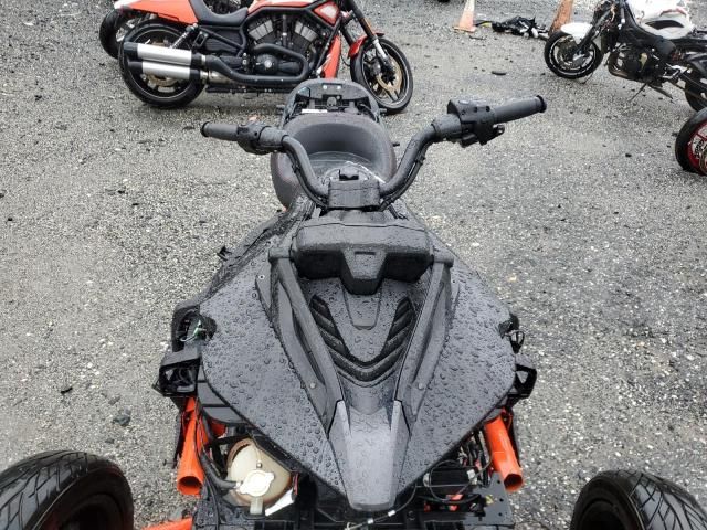 2015 Can-Am Spyder Roadster F3