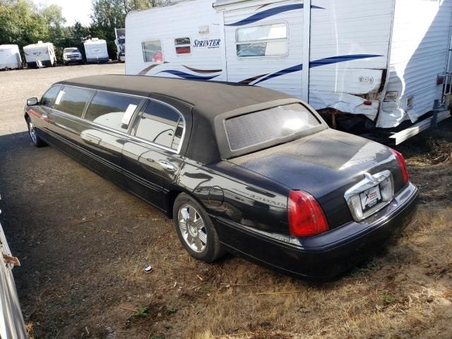 2001 Lincoln Town Car Executive