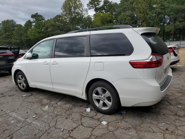 2016 Toyota Sienna LE