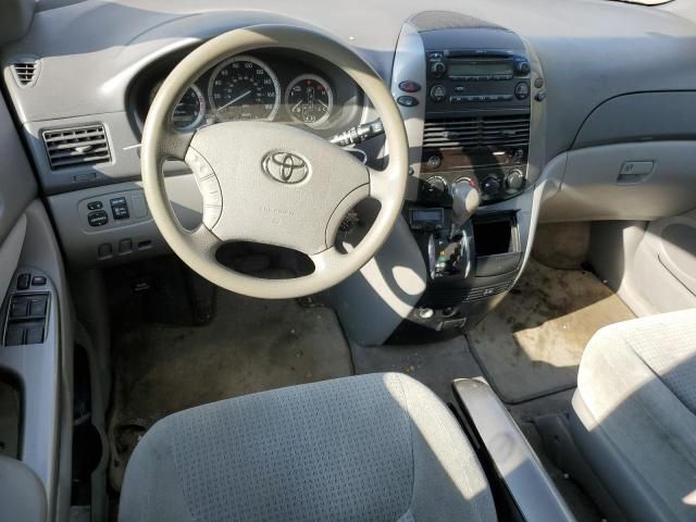 2010 Toyota Sienna CE