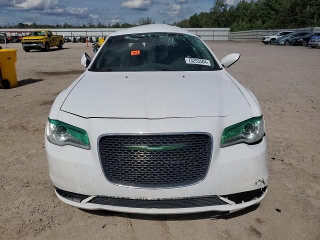 2015 Chrysler 300 Limited