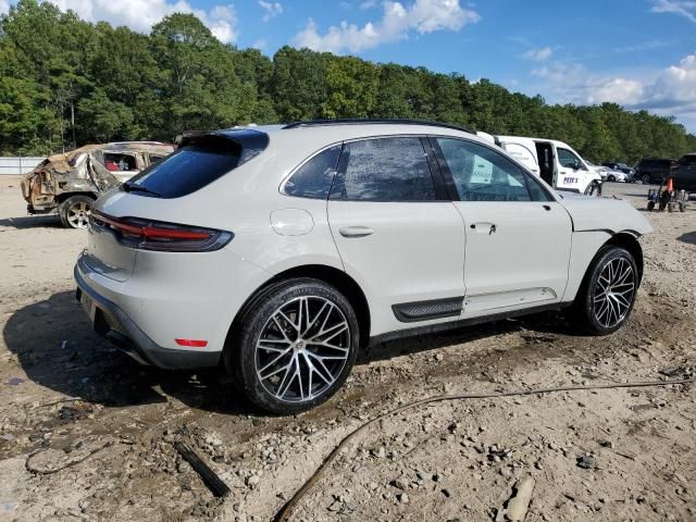 2023 Porsche Macan Base