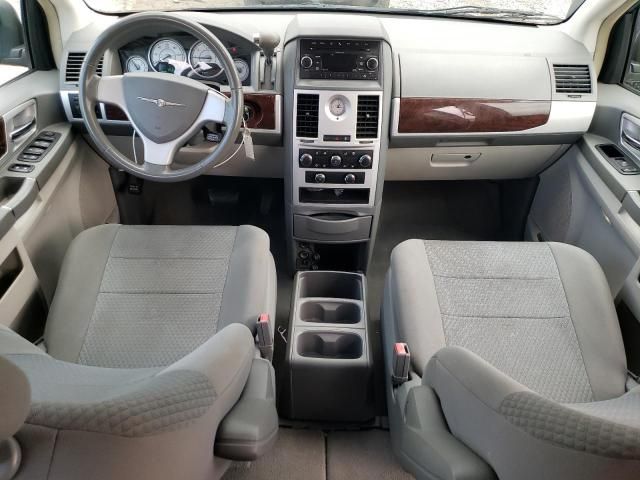 2010 Chrysler Town & Country Touring