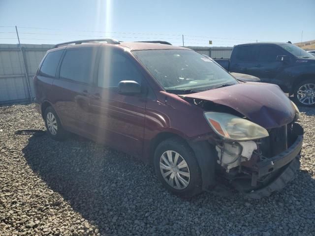 2005 Toyota Sienna CE