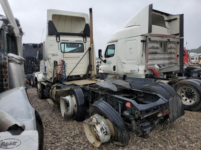 2013 Volvo VN VNL