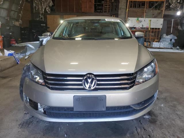 2012 Volkswagen Passat SE