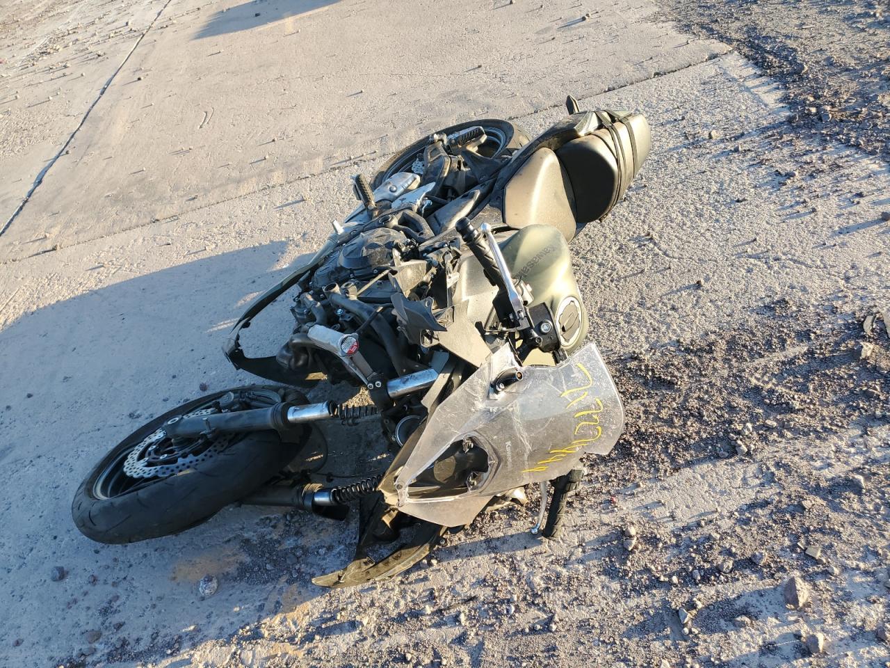 2024 Kawasaki EX650 P