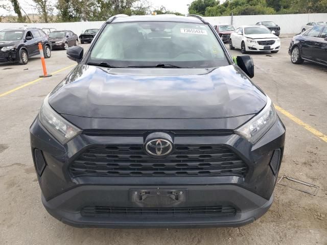 2020 Toyota Rav4 LE