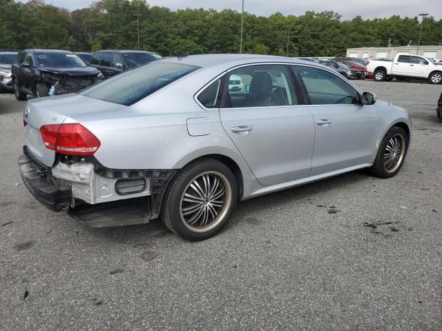 2013 Volkswagen Passat SE