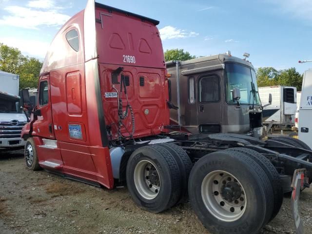 2016 Freightliner Cascadia 125