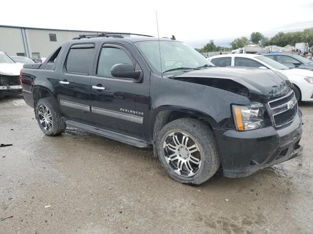 2011 Chevrolet Avalanche LS