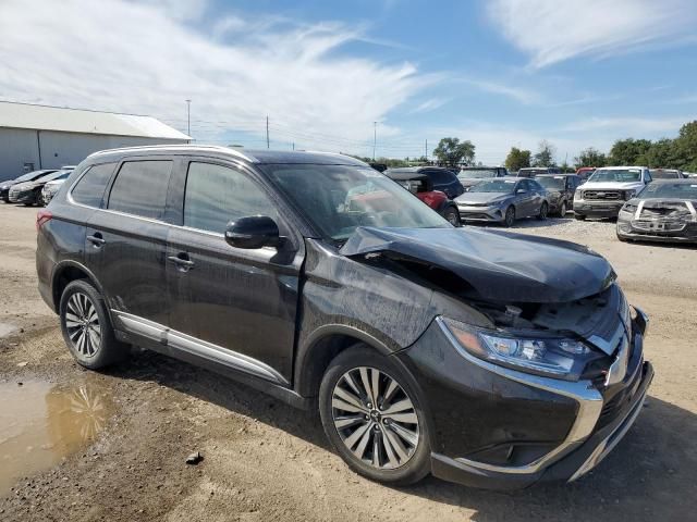 2020 Mitsubishi Outlander SE