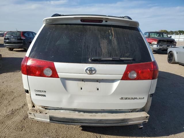 2006 Toyota Sienna XLE