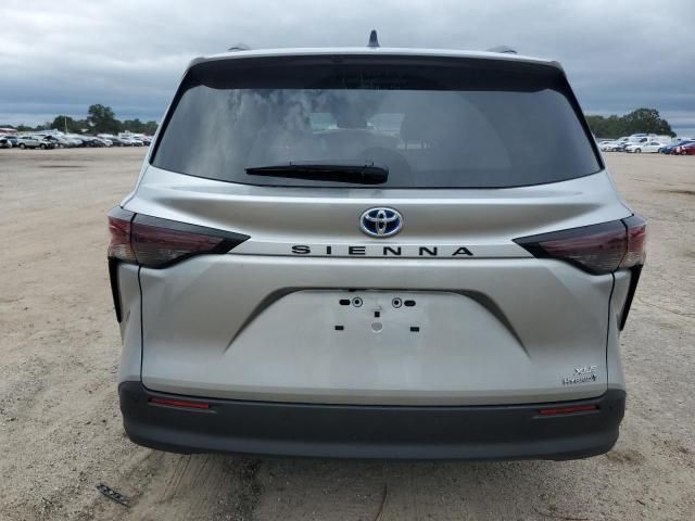 2024 Toyota Sienna XLE