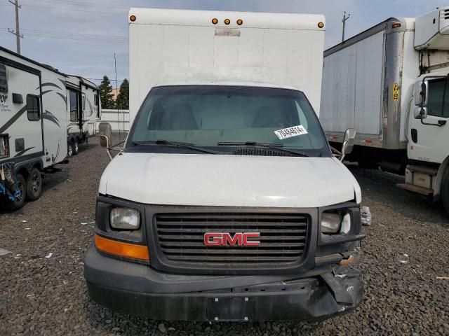 2003 GMC Savana Cutaway G3500